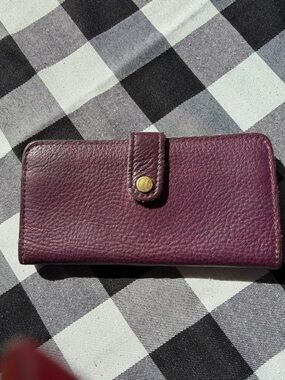 Portland Leather Large Snap Wallet Plum EUC PLG bills cards zip pocket